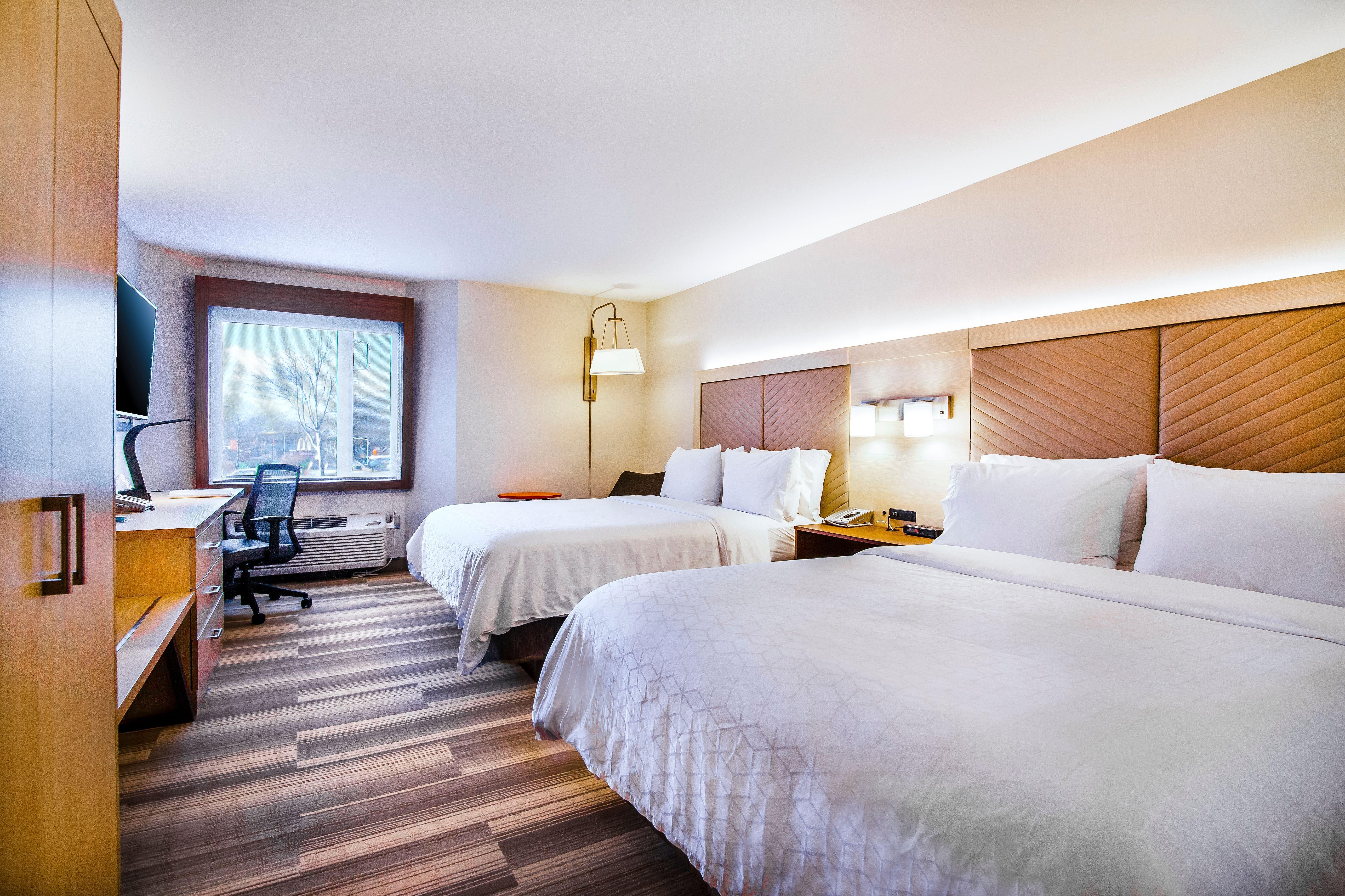 Holiday Inn Express & Suites Langley By Ihg Buitenkant foto