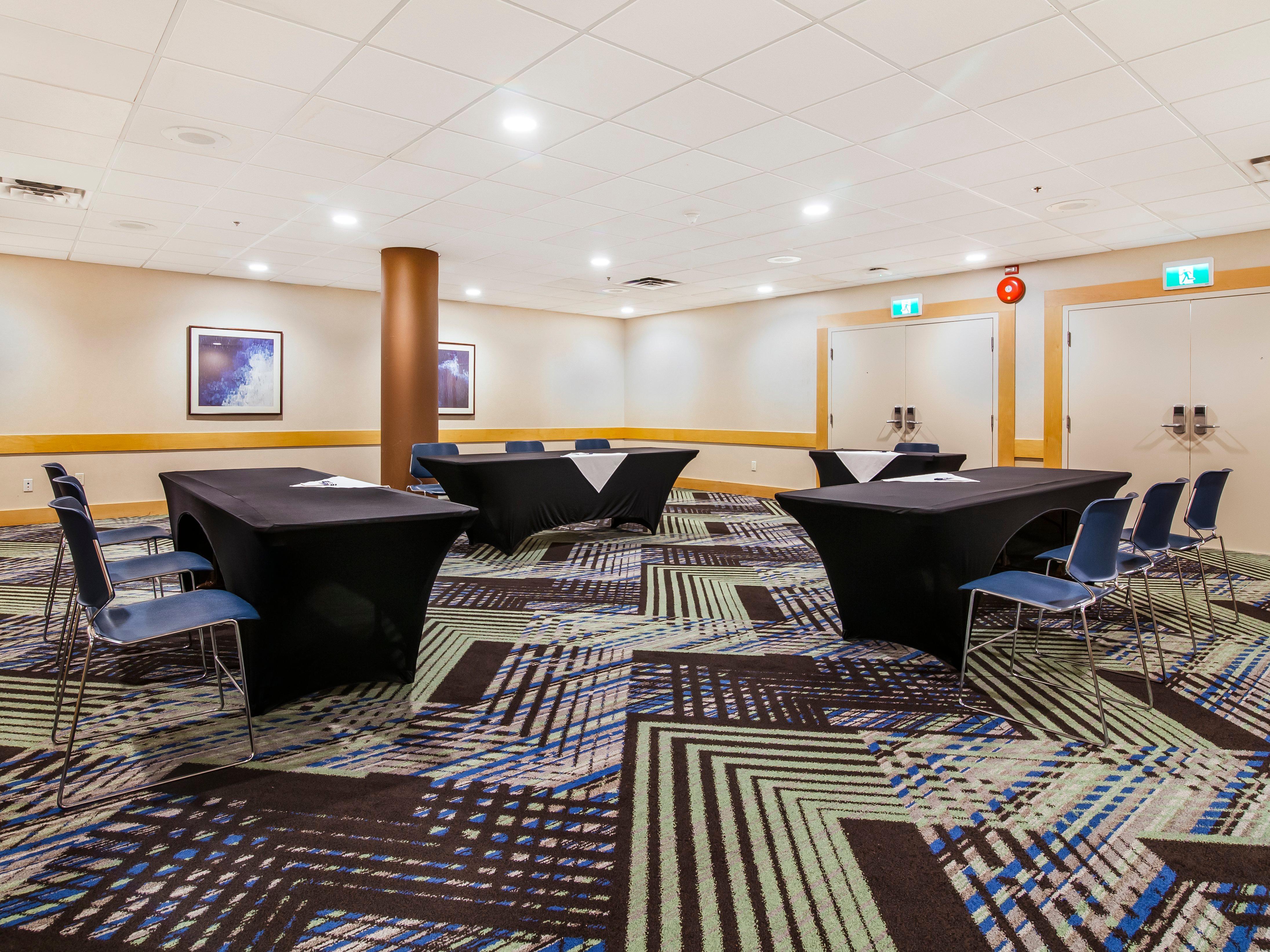 Holiday Inn Express & Suites Langley By Ihg Buitenkant foto